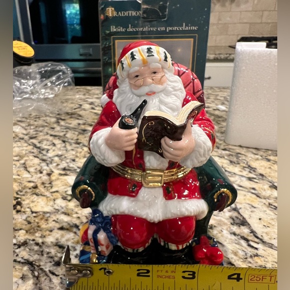 Santa Claus Decorative Porcelain Keepsake Box - Picture 14 of 16